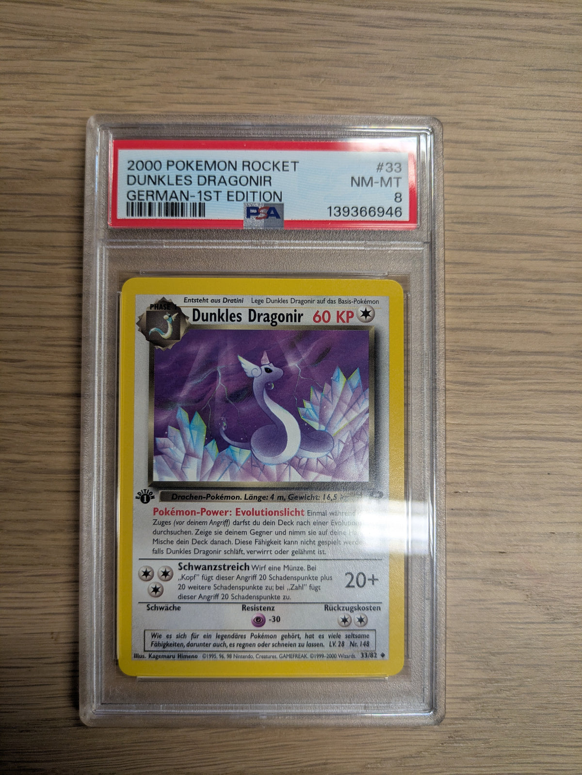 Dunkles Dragonir 1 Edition 33/82 PSA 8 - Deutsch