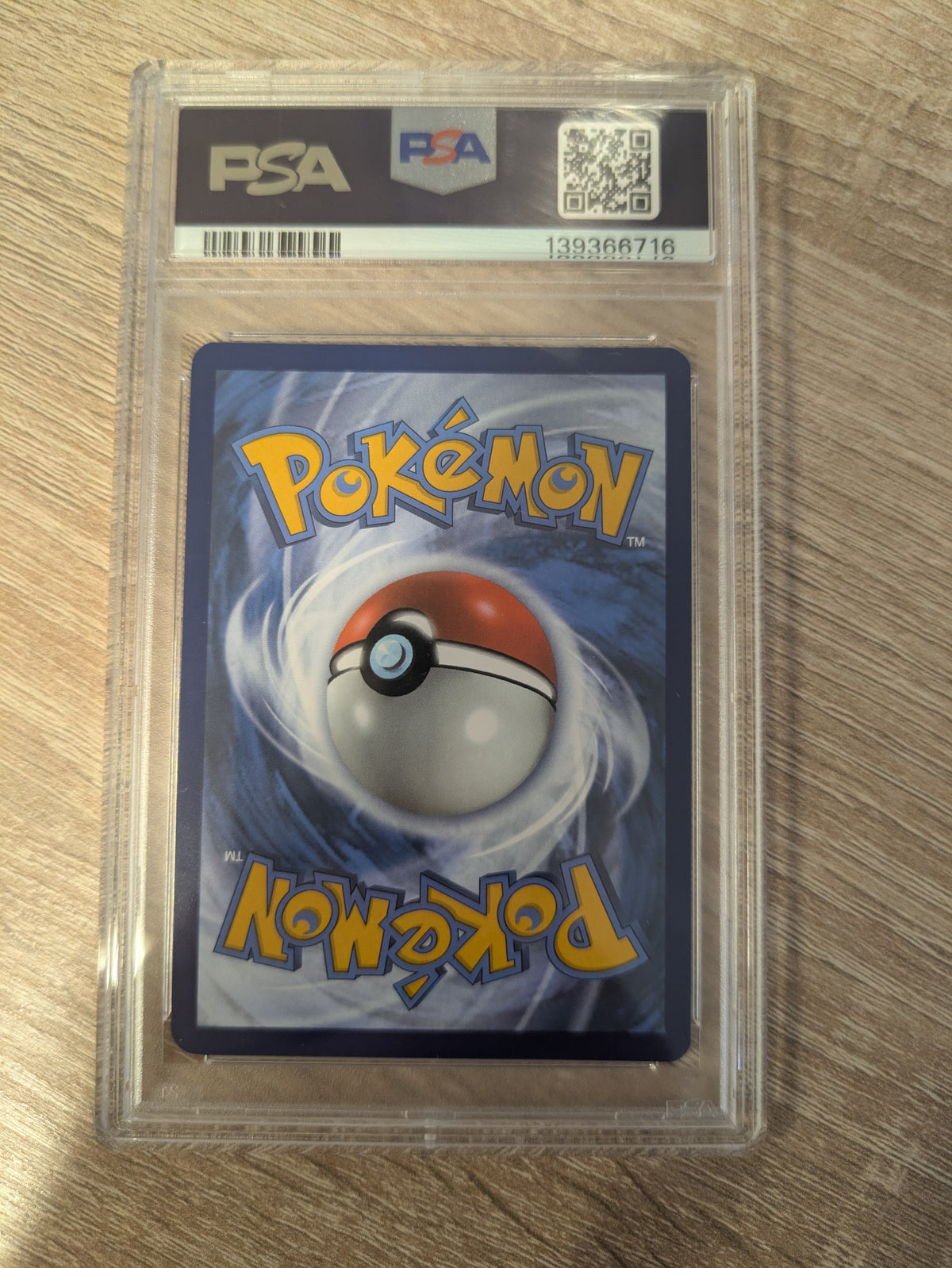 Marnie's Morpeko SVP 206 PSA 8 - Englisch