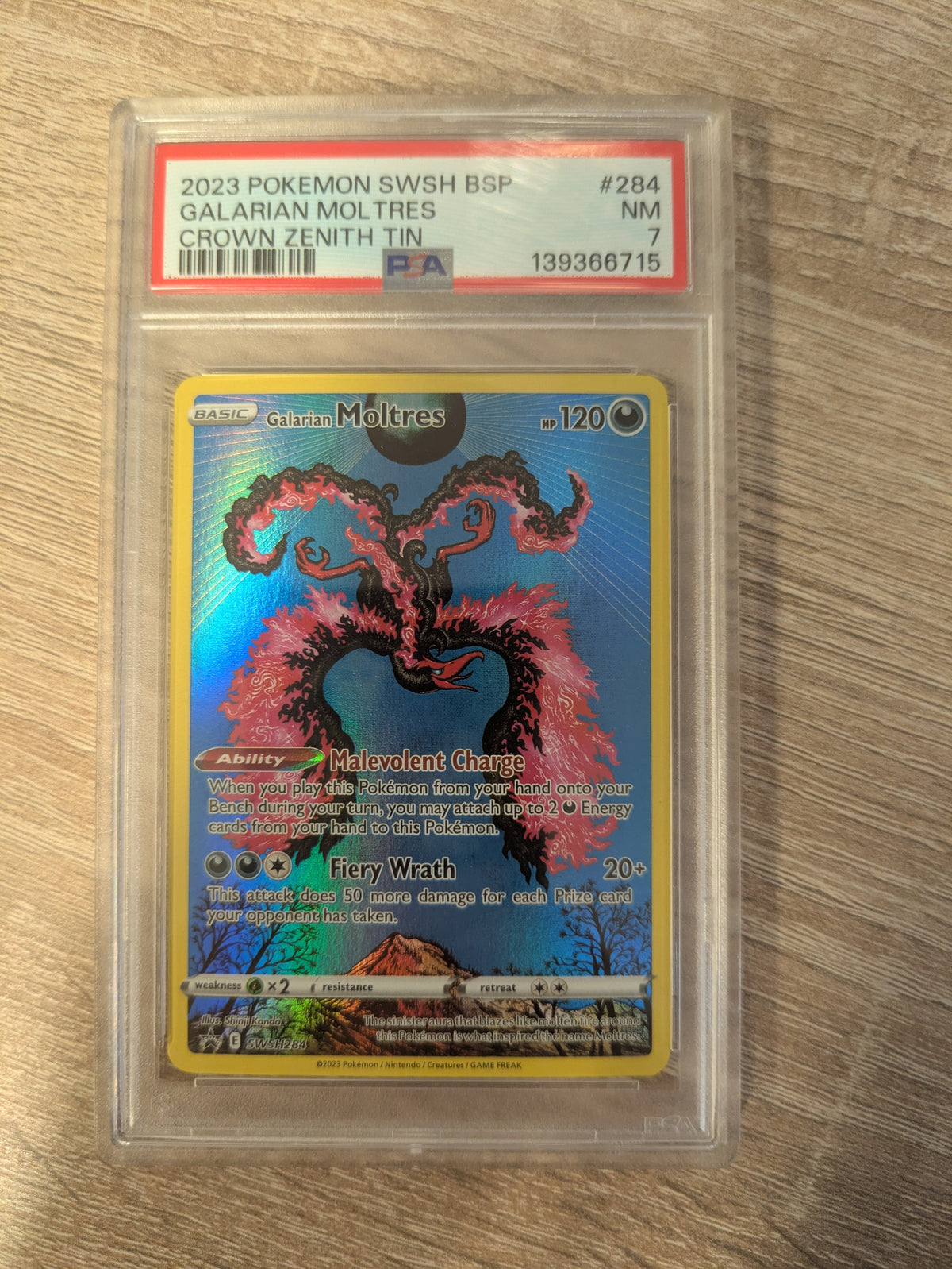 Galarian Moltres SWSH284 PSA 7 - Englisch