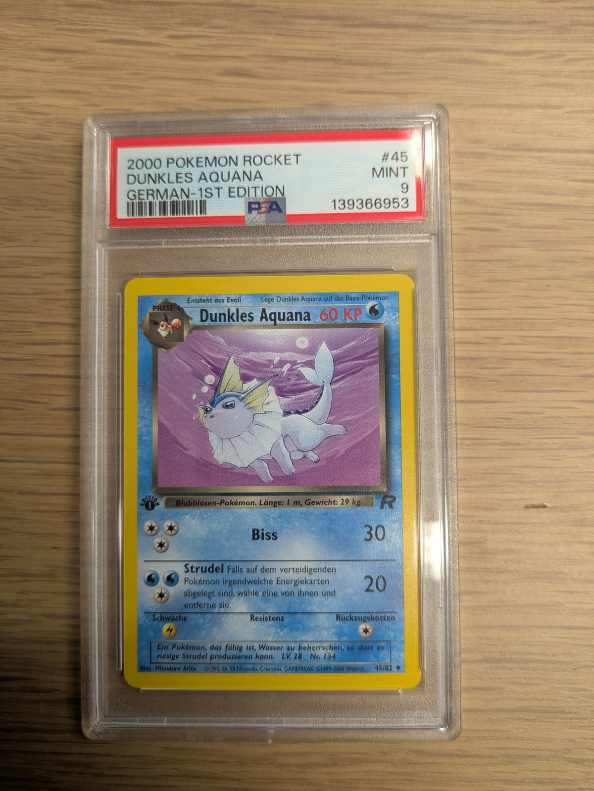 Dunkles Aquana 1 Edition 45/82 PSA 9 Deutsch